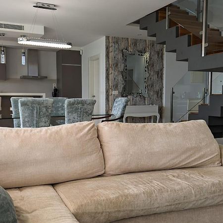 Paradise Beachfront Luxury Villa Вильяхойоса Экстерьер фото