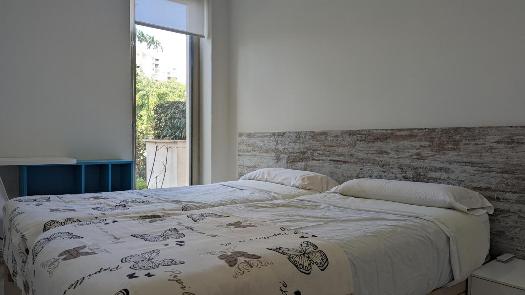 Paradise Beachfront Luxury Villa Вильяхойоса Экстерьер фото